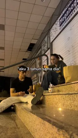 aku 3 tanun sama dia
