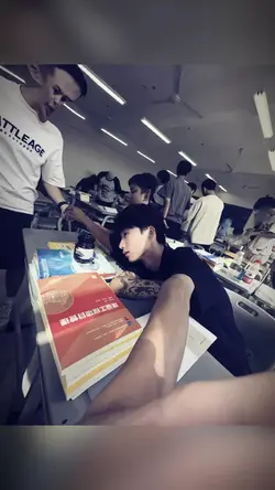 Lyric trung + màu