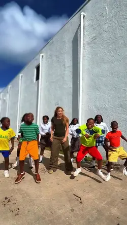 Dai Dai Shakira Song