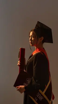 moment wisuda