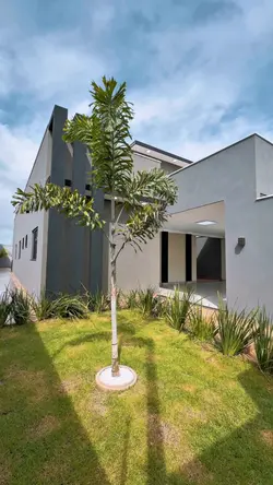 CASA À VENDA