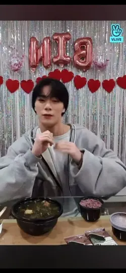 Happy bday Moonbin 🕊️