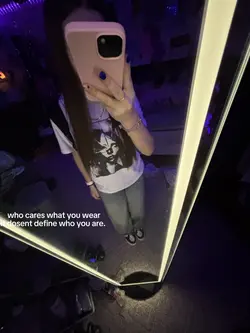 dosent define who