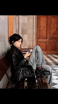estetik tanpa lirik