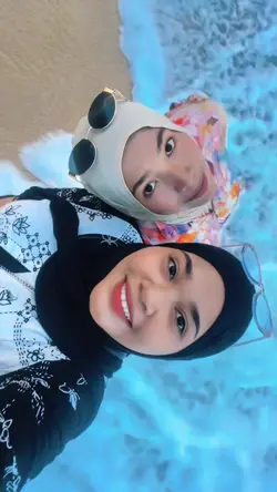 falling inlove beach
