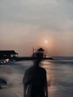 Sendiri kesepian