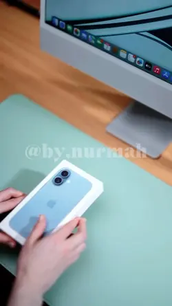 unboxing iPhone
