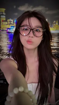 Nguyệt hồng phai