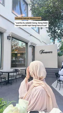 Wanita itu tiang