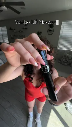 Mascara moment 