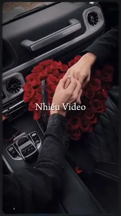 nhiều video