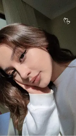Gulabi si srukhi si👆
