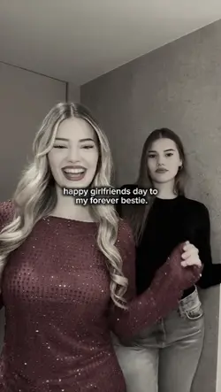 happy girlfriends da