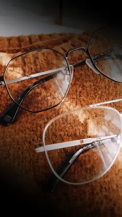 GLASSES