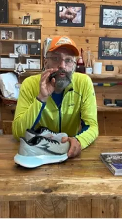 Nuova scarpa
