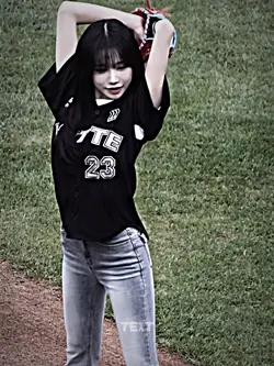 ONE DANCE