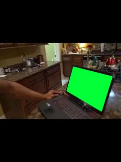 tinju ke laptop