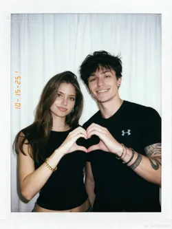 POLAROID PHOTO
