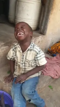 Bocil ketawa