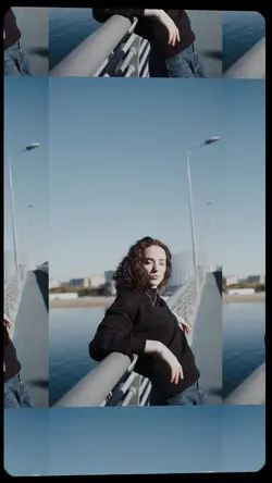 Travel Split Screen