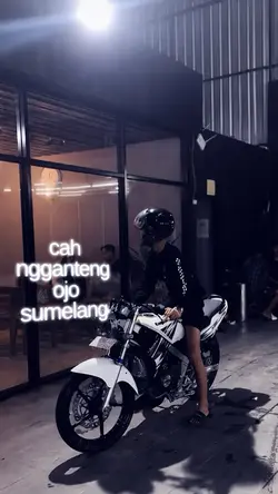 jj 1 foto lirik