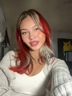 Red hair + white 
