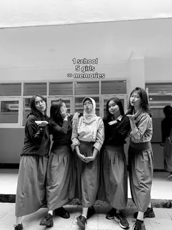 5 girls