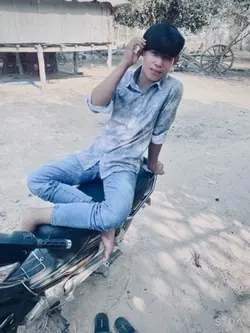 •អនាគ-តទៅជាយ៉ាងណា បើរាល់ថ្ងៃមិនចេះញ៉ែ