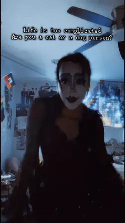 Trad goth makeup :D