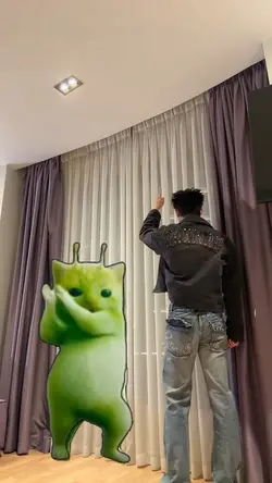 Green Cat Dance Gee