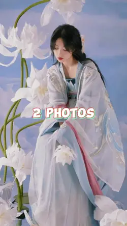 2 Photos