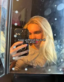 Happy girlfriend day