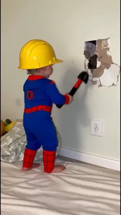 Ai smashed the wall.