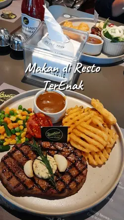 Makan di resto teren