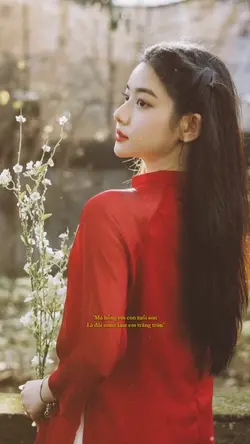 Má hồng em còn tuổi 