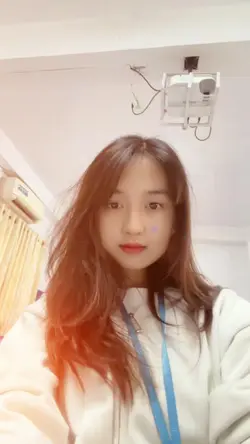 គយគន់ព្រះចន្ទ