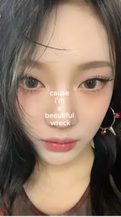 im beautiful wreck