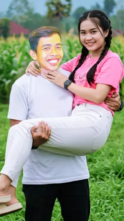 HALU FOTO BARENG CW