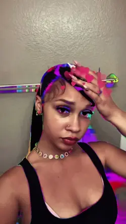 glitch effect trend