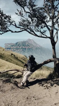 agustus