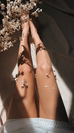 Aesthetic April