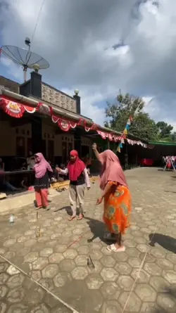 TREND JOGET LOMBA 