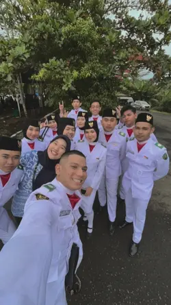 2 Foto 17 Agustus 