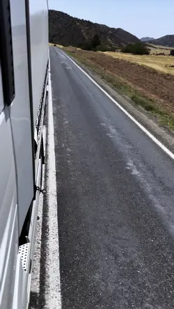 Uçuyoz pırpır 