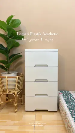 Lemari plastik