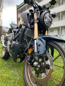 Honda cb125r 