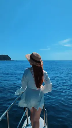 Baby sneezing trend