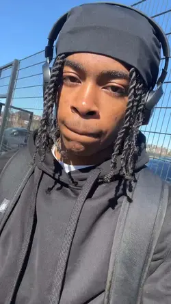 🥴