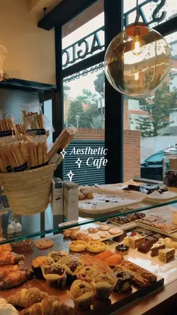 aesthetic cafe