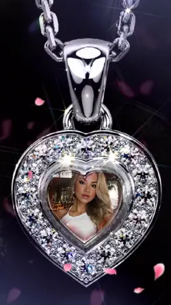 Necklace photo
